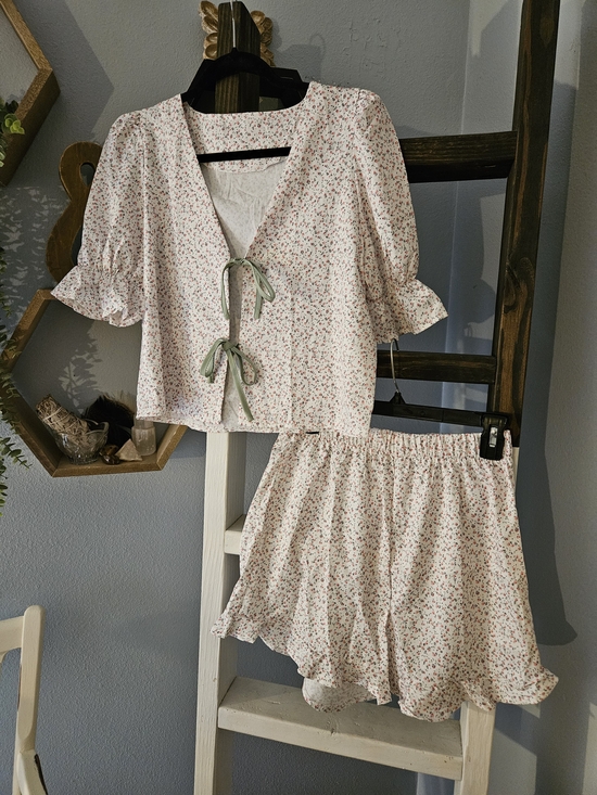 Tops - Floral Tie-Front Camisole Top And Shorts in Light Multicolor Set